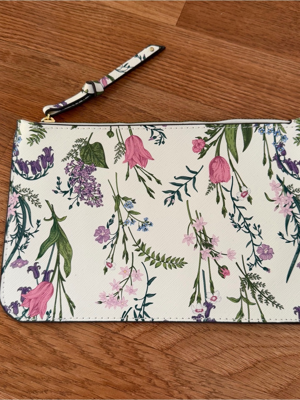 White Floral Wristlet